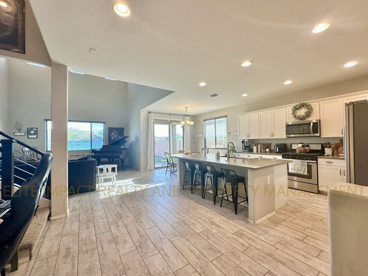 7305 S Via Cabana #1 - Photo 6 of 30