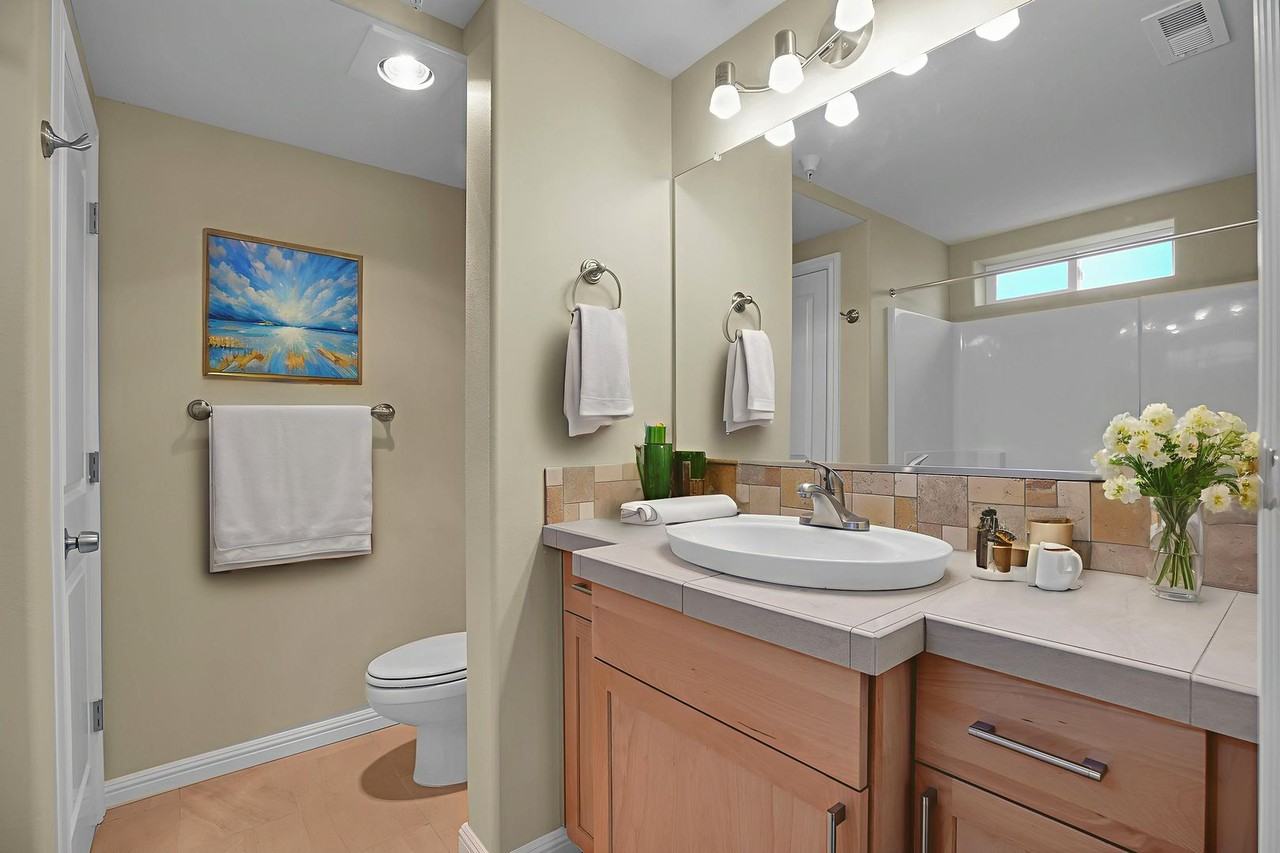 #144 TABOR POINTE APARTMENTS - Photo 5 of 15