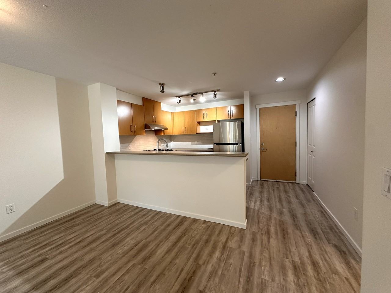 500 Klahanie Drive - Photo 2 of 18