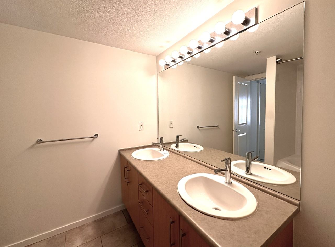 500 Klahanie Drive - Photo 6 of 18