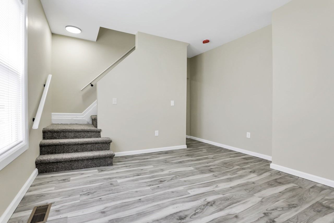 218 W Park Ave #218 - Photo 6 of 10