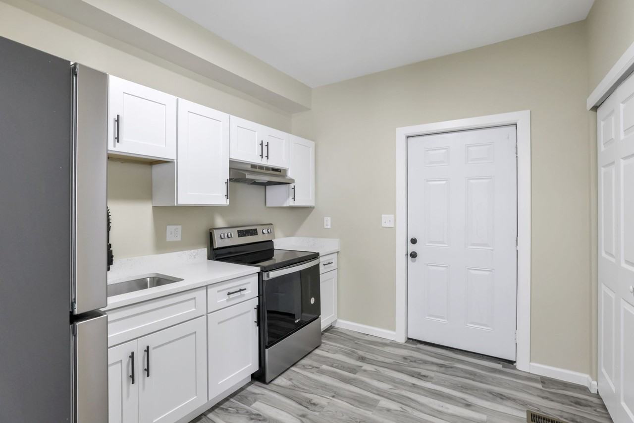 218 W Park Ave #218 - Photo 7 of 10