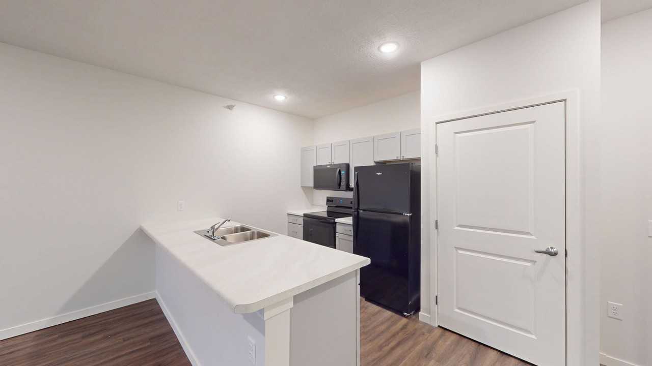 Overlook Apartments - Photo 4 of 32