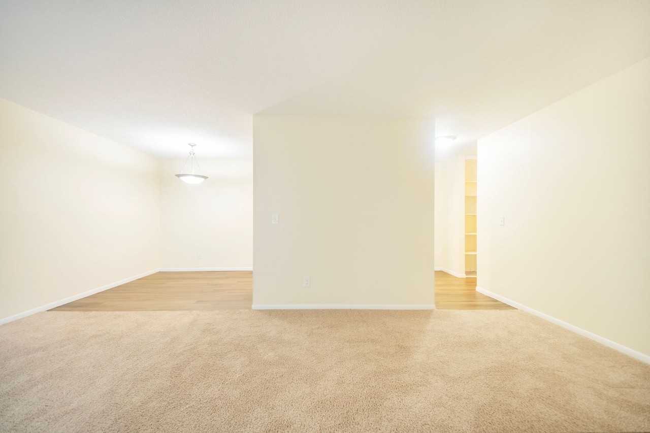 Bay Pointe Apartments - Photo 6 of 43
