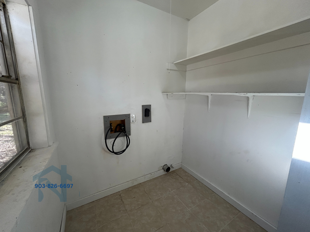 502 Jefferson Pl #1 - Photo 5 of 17