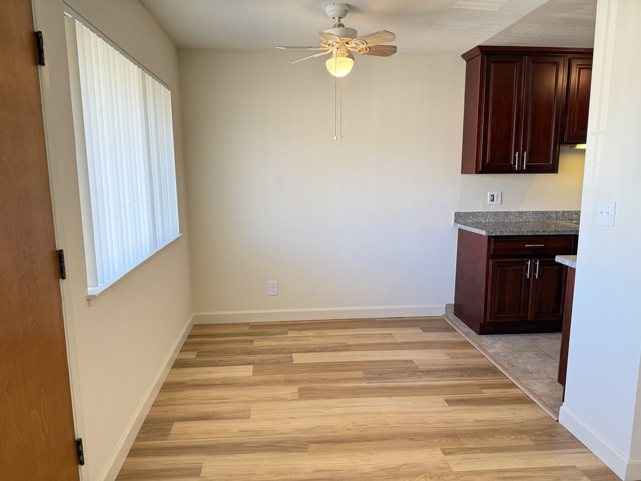 1410 Ontario Ln #B - Photo 5 of 10