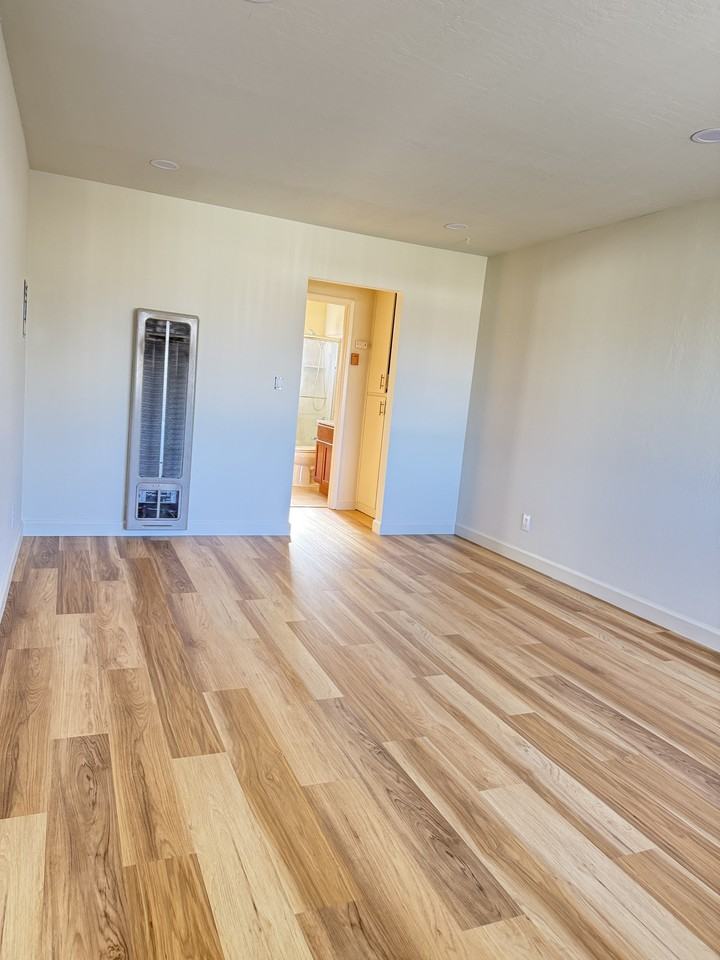 1410 Ontario Ln #B - Photo 6 of 10