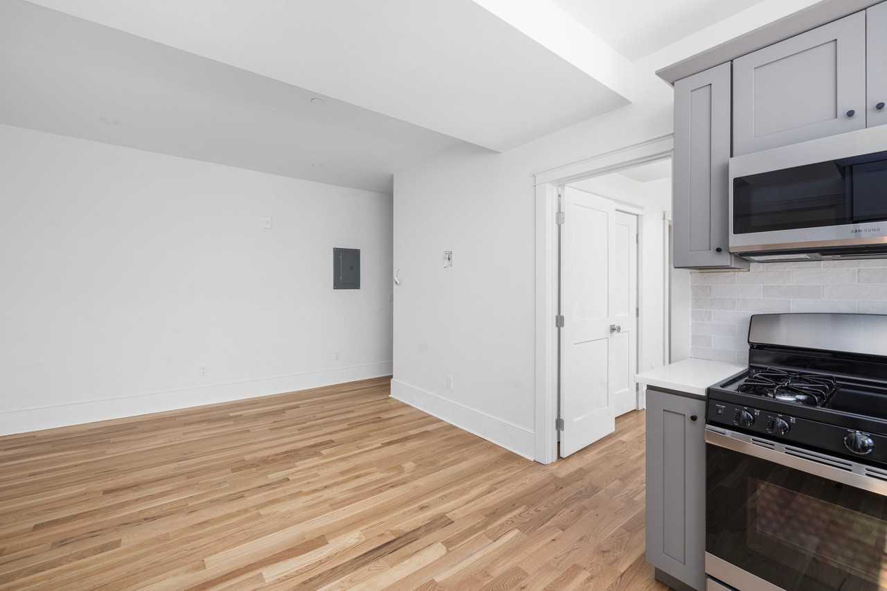 293 Governor St #103 - Photo 3 of 10