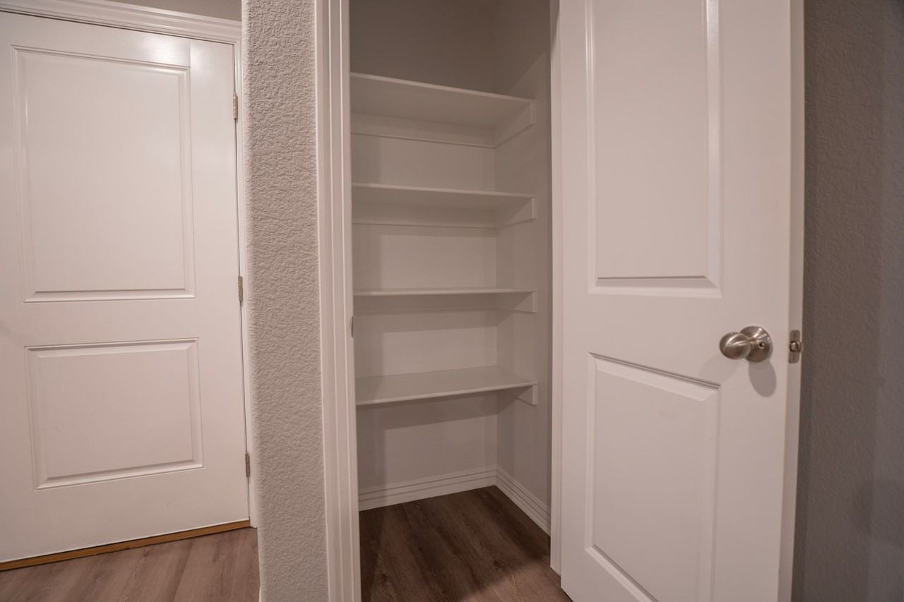 204 Industrial Park Rd #2 - Photo 6 of 21