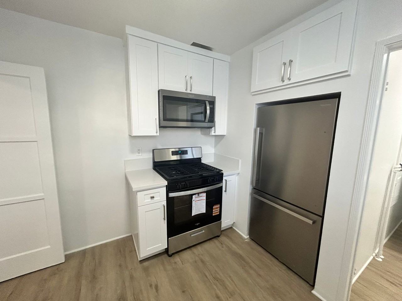 11913 Tennessee Ave - Photo 4 of 12