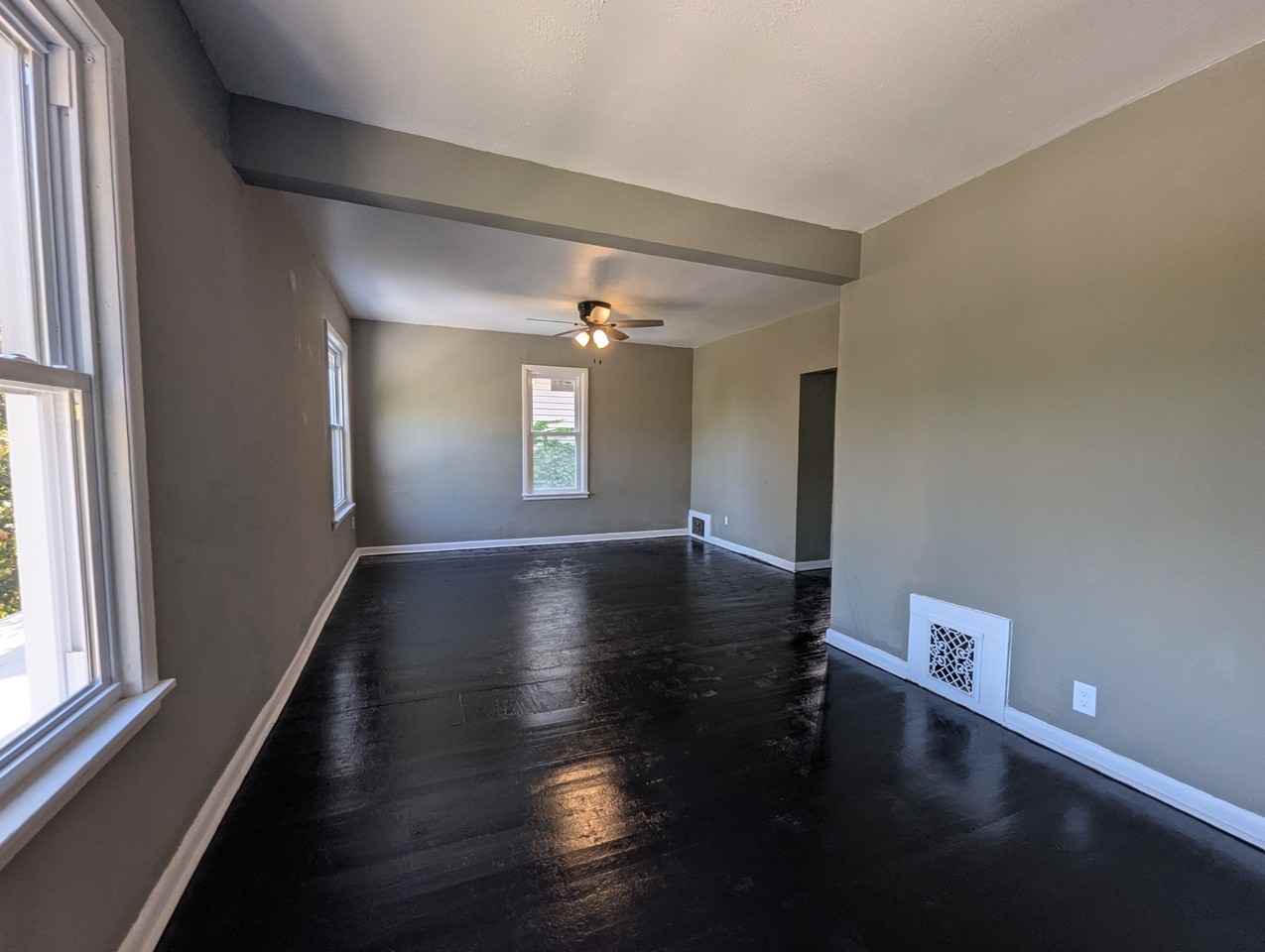 2541 N 34th St #2 - Photo 4 of 10