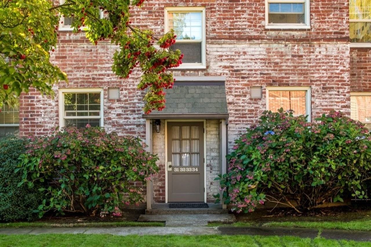 Parkview Apartments - Photo 2 of 8