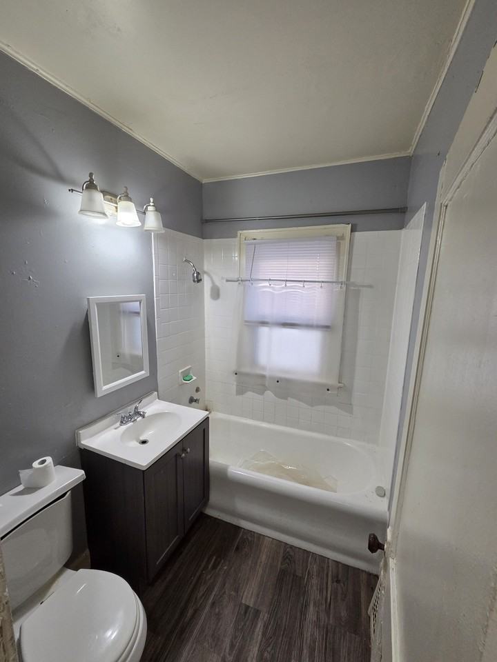 2508 N 50th St #2 - Photo 5 of 8