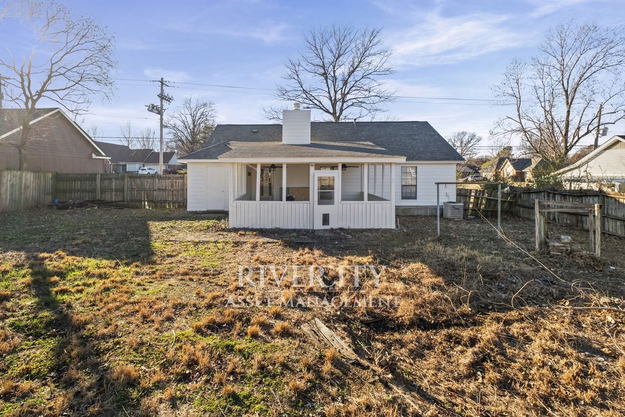 4638 Ross Rd #1 - Photo 4 of 21