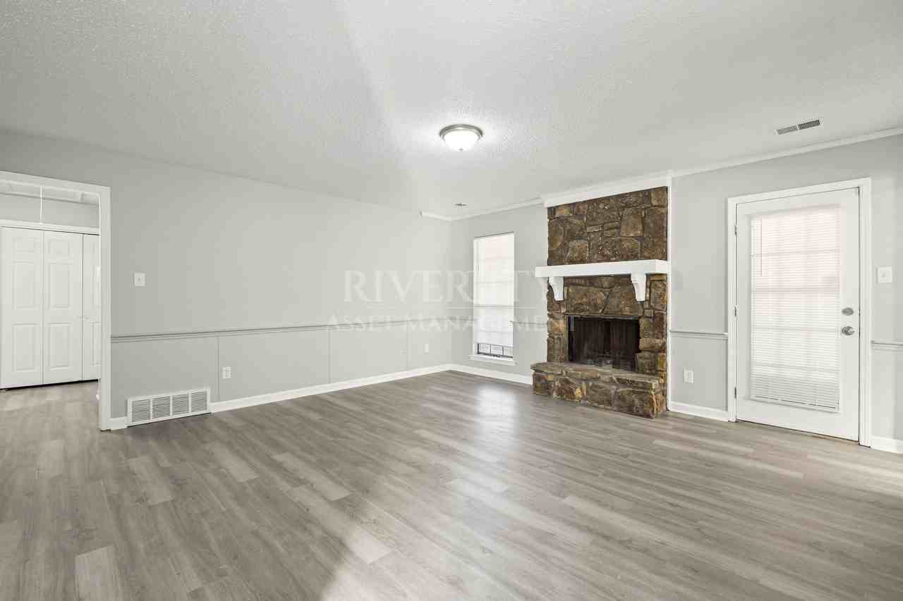 4638 Ross Rd #1 - Photo 6 of 21