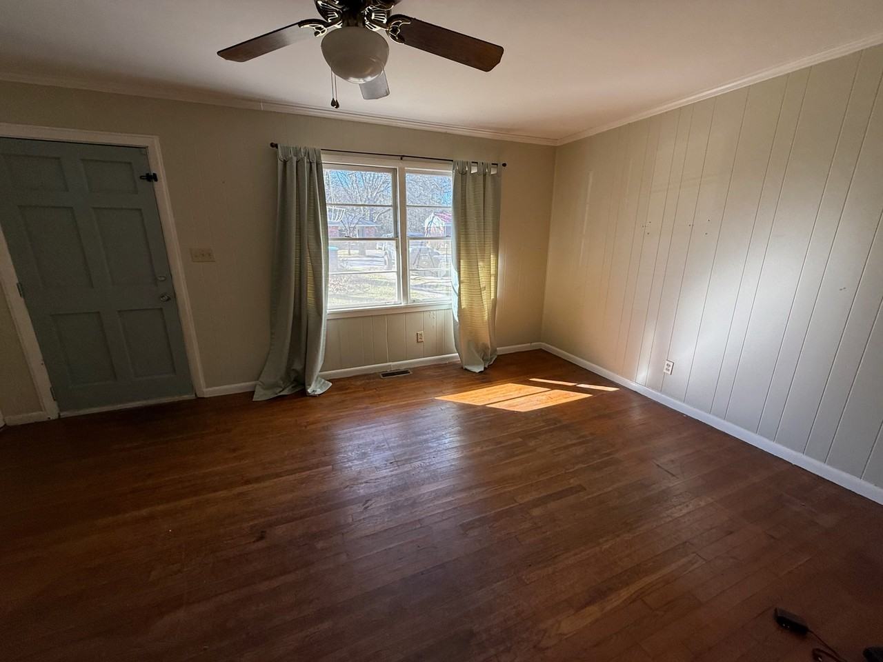 406 Meadow Ln #1 - Photo 4 of 11