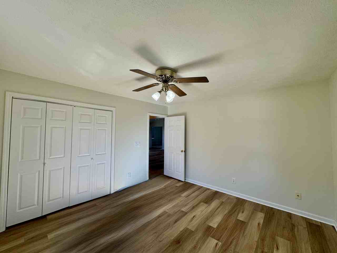 201 Seminole Cir #1 - Photo 4 of 28