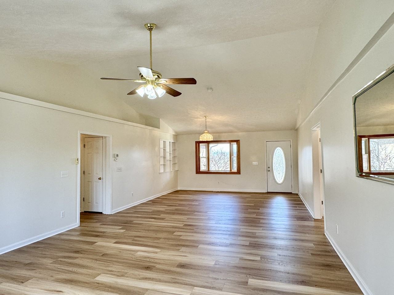 201 Seminole Cir #1 - Photo 5 of 28