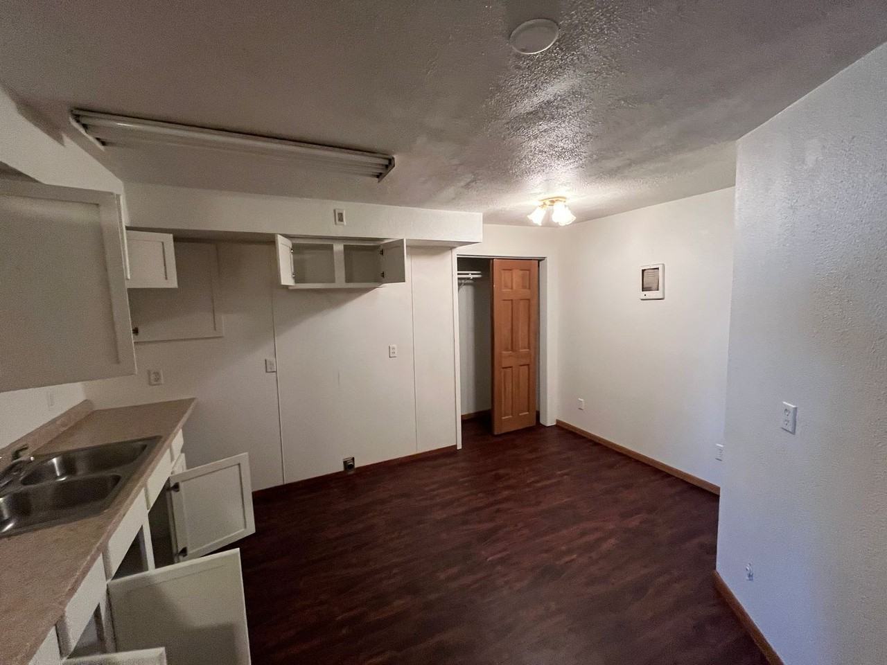 RENT SUX - 506 N 14TH STREET - Photo 4 of 6