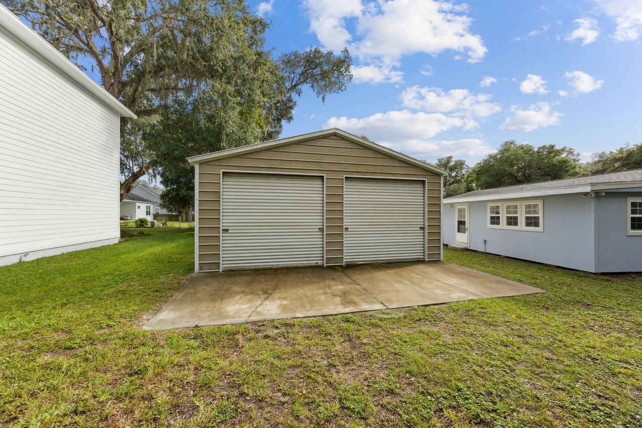 5004 Karen St - Photo 3 of 36