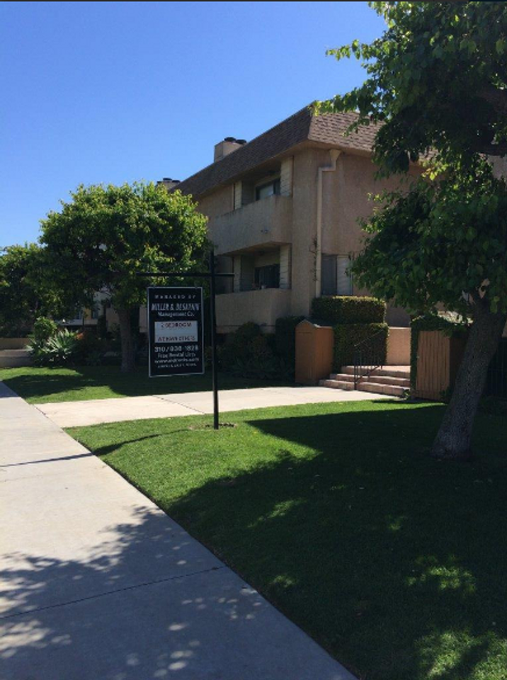 10744-56 LAWLER ST. - Photo 6 of 27