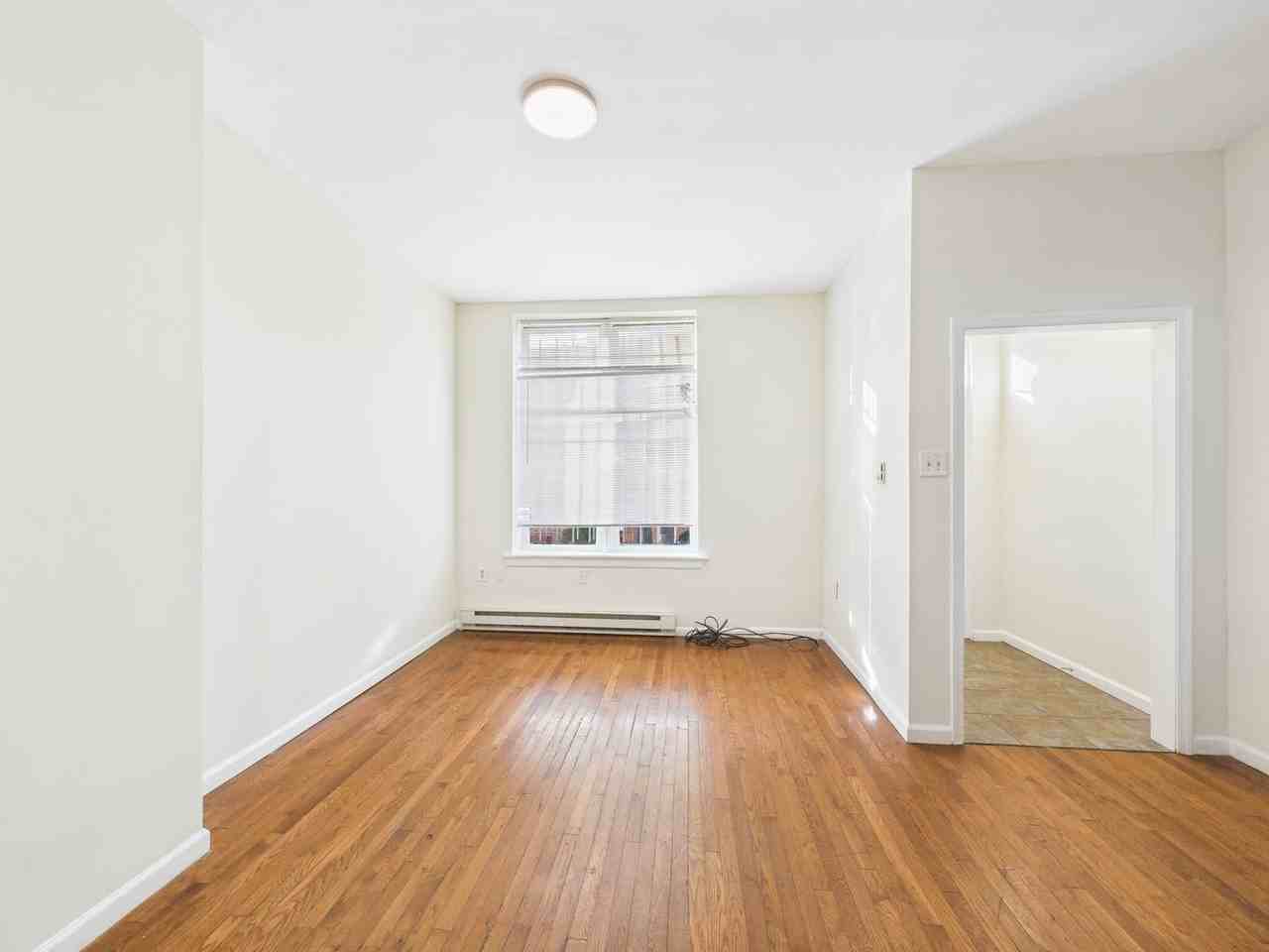 1519 N Bouvier St #A - Photo 4 of 27