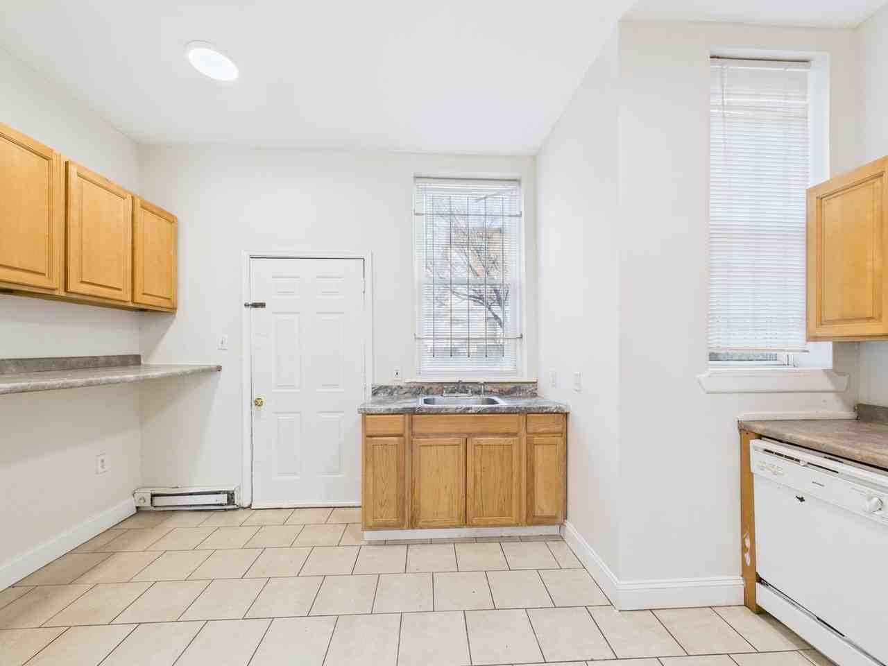 1519 N Bouvier St #A - Photo 7 of 27