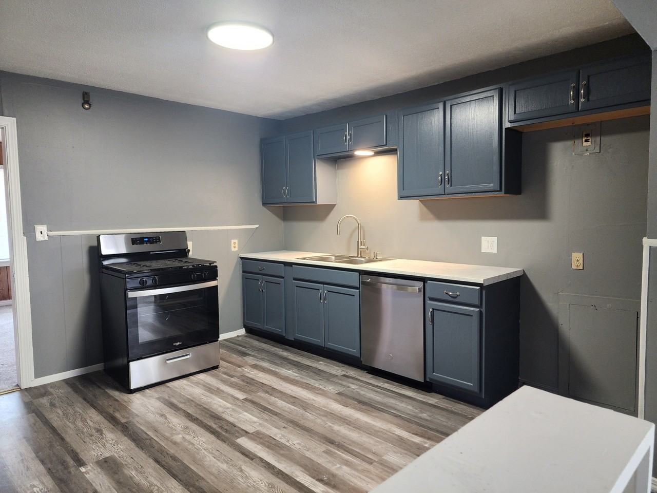 628 Ne 34th St #1 - Photo 7 of 12