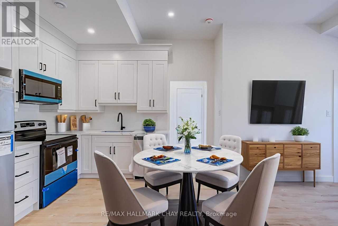 155 Mary St #2 - Photo 2 of 5