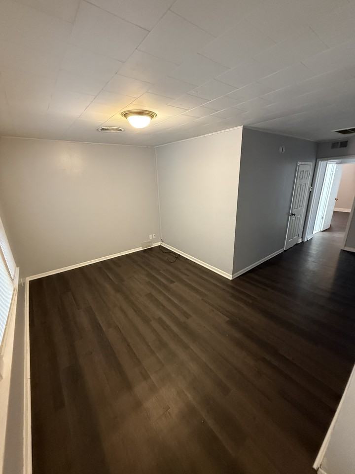 527 Arundel St #2 - Photo 2 of 7