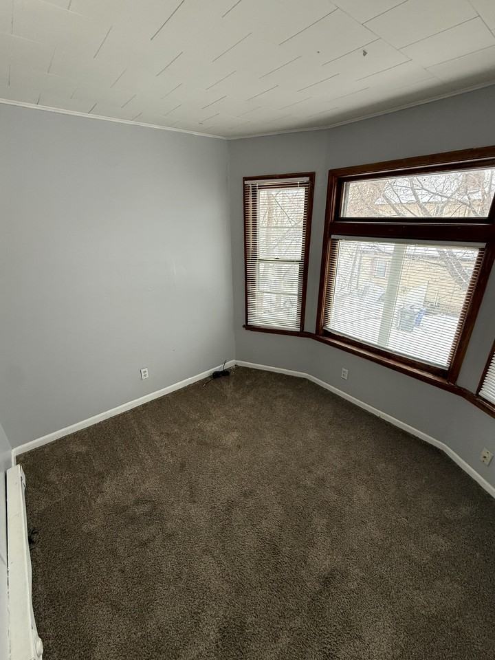 527 Arundel St #2 - Photo 3 of 7