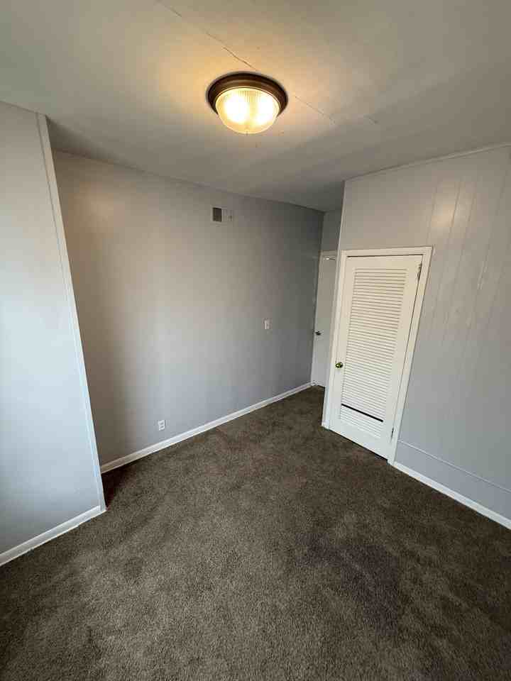 527 Arundel St #2 - Photo 4 of 7