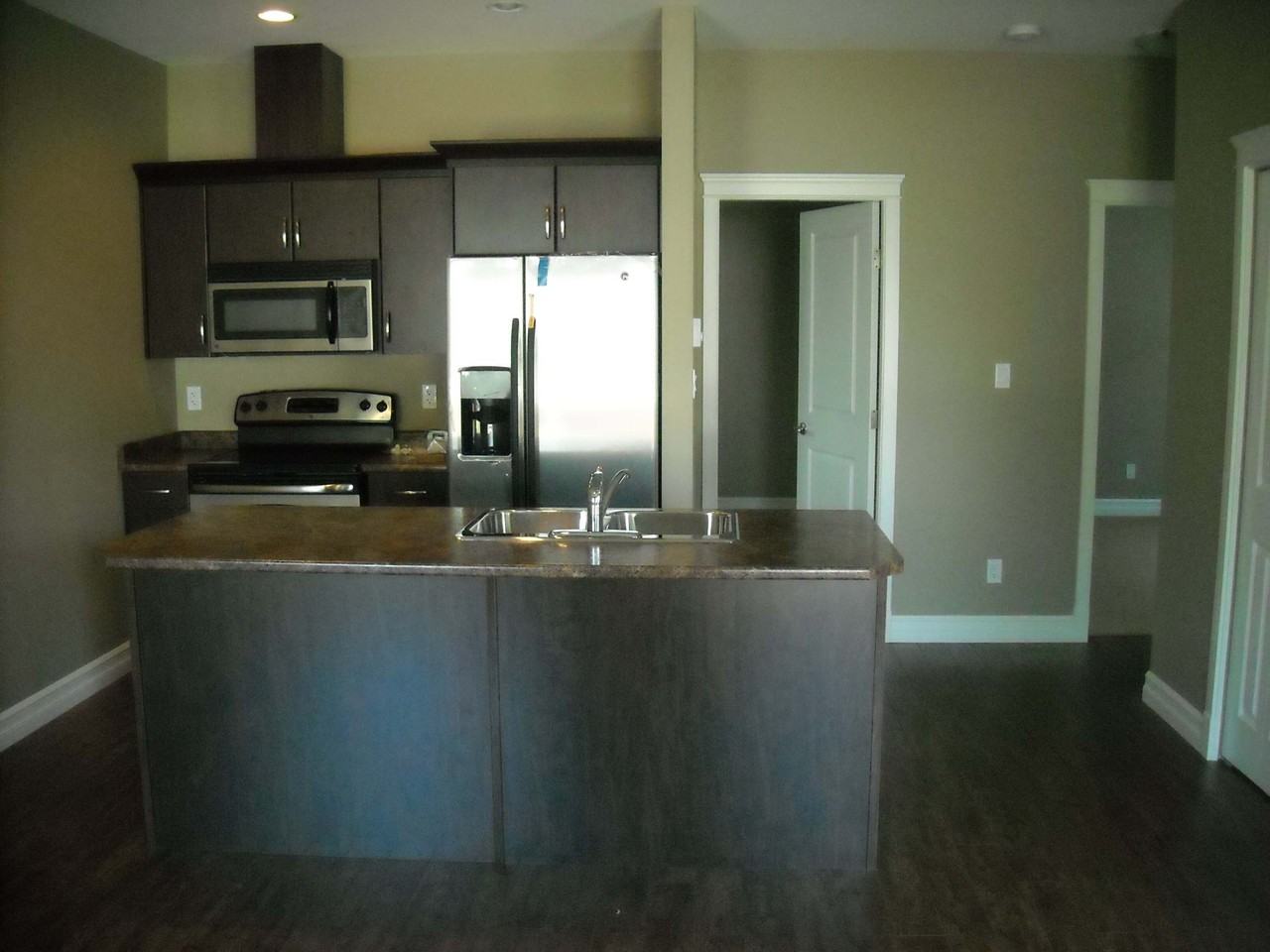 768 - 768 8th St #102 - Photo 2 of 11