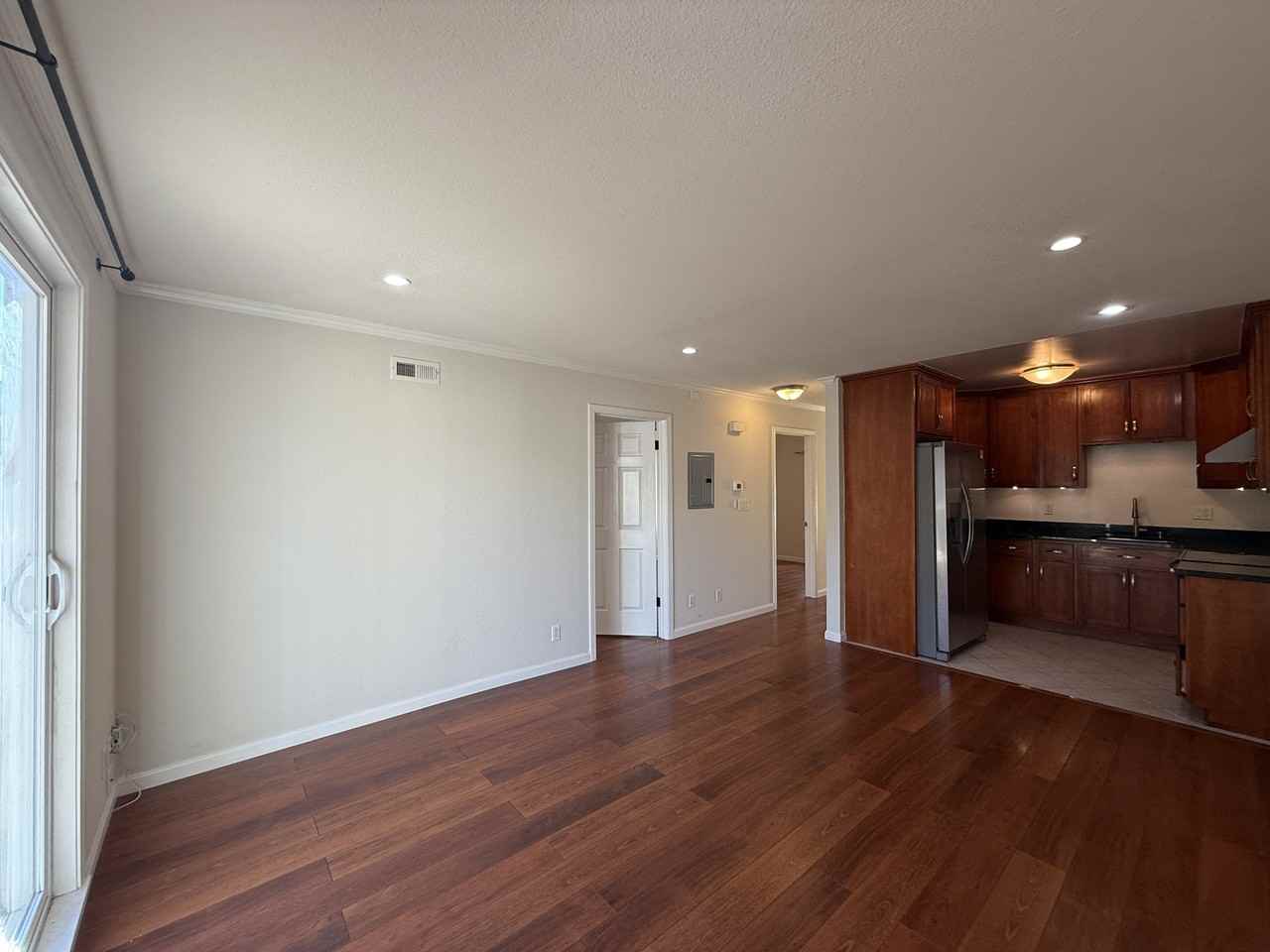 480 22nd Ave #B - Photo 3 of 17