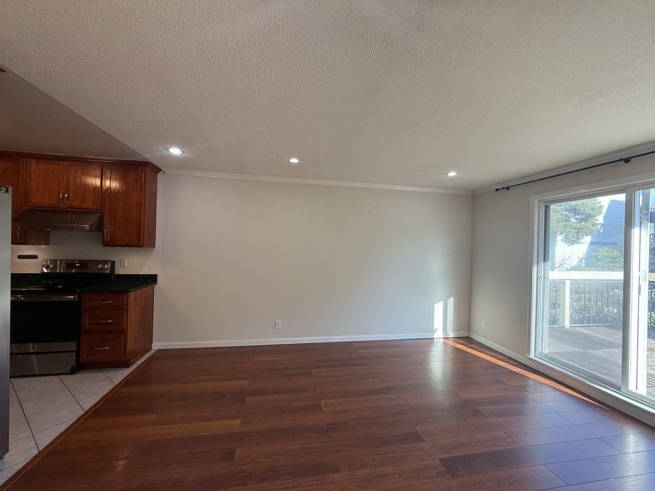 480 22nd Ave #B - Photo 4 of 17