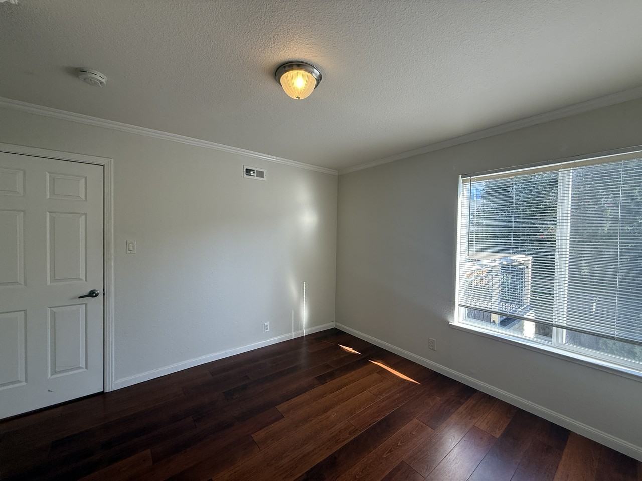 480 22nd Ave #B - Photo 6 of 17