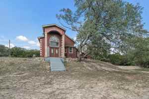 featured image of 2807 Casey Rd #1