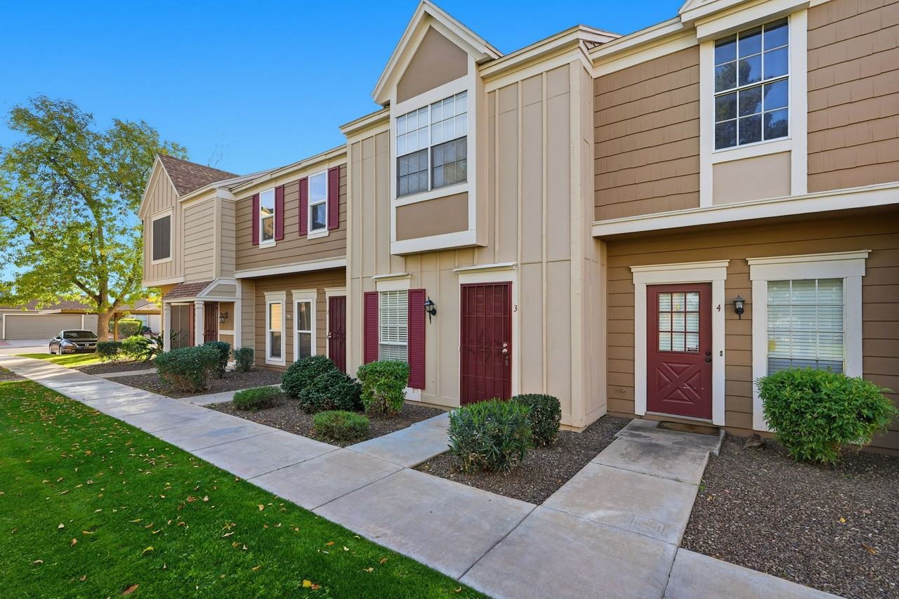 18804 N 33rd Dr #3 - Photo 2 of 30