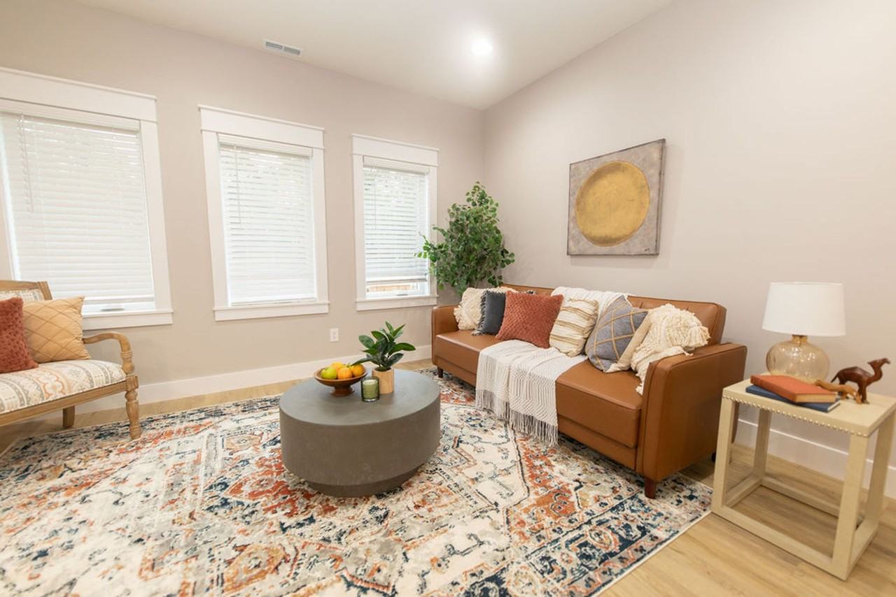 111 S Jefferson - Photo 7 of 11