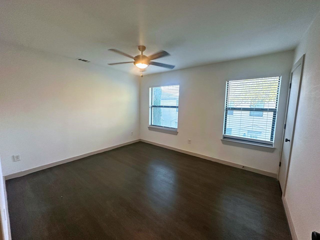 Chateau On Victor - Photo 2 of 14