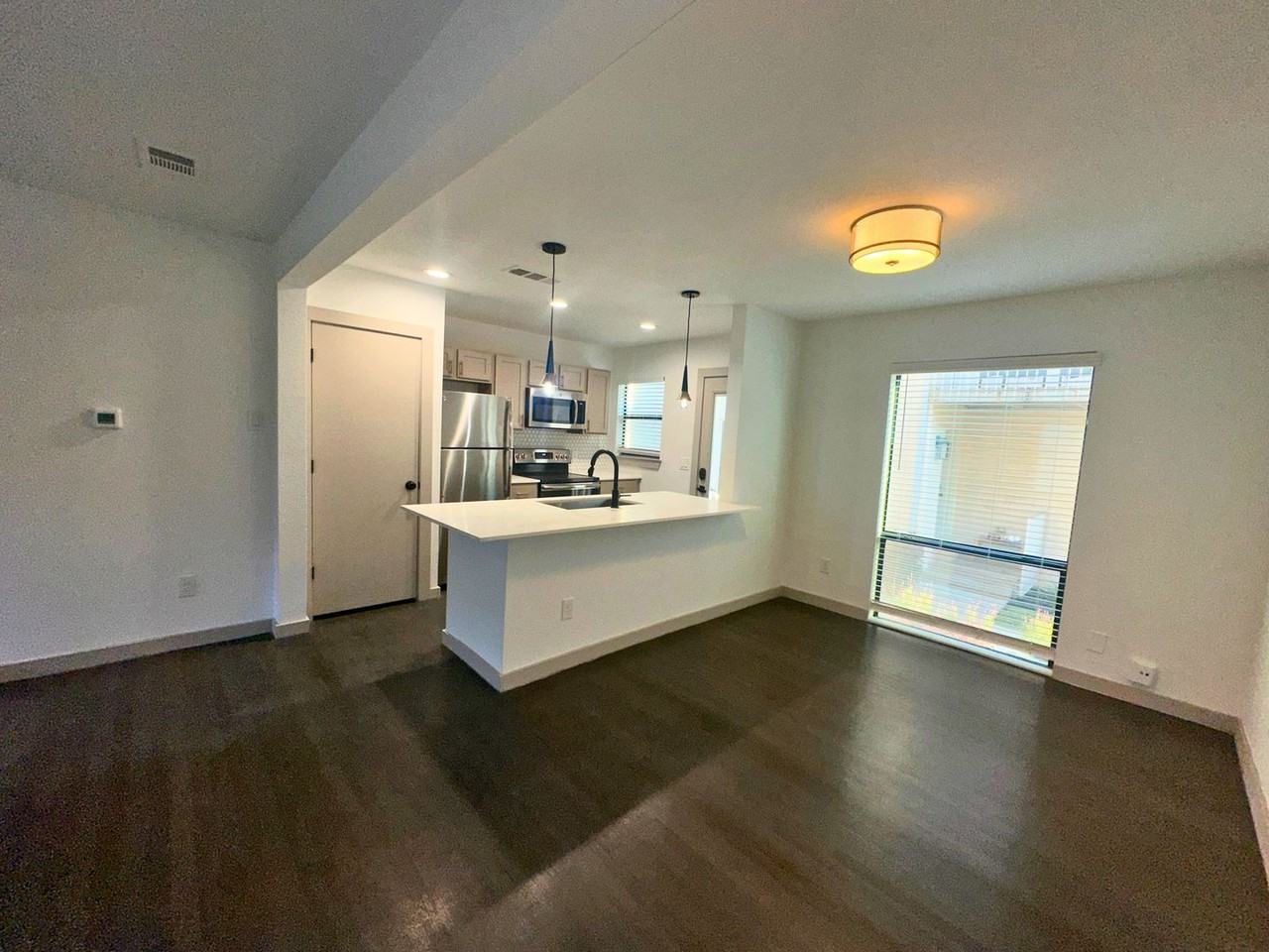 Chateau On Victor - Photo 3 of 14