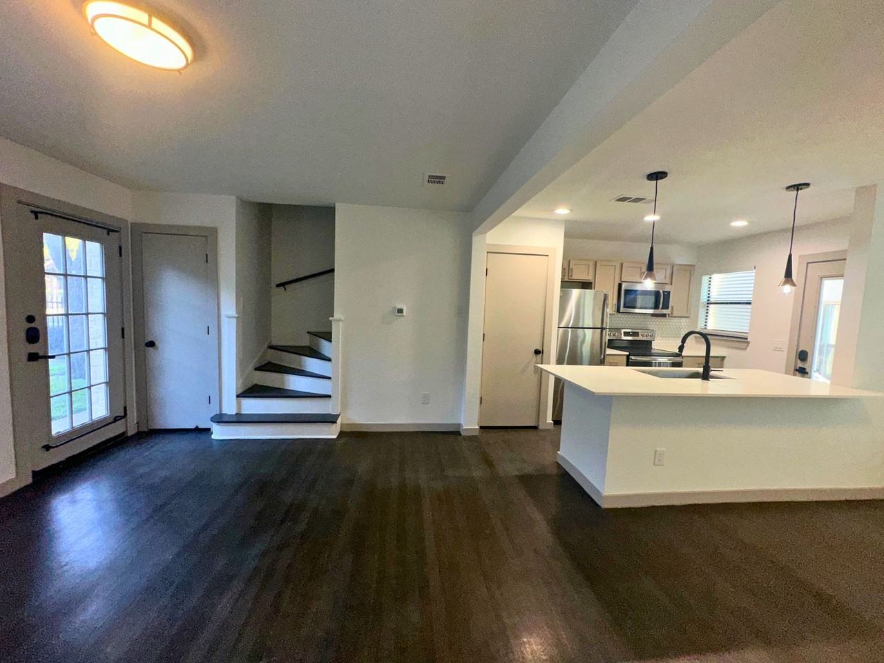 Chateau On Victor - Photo 5 of 14