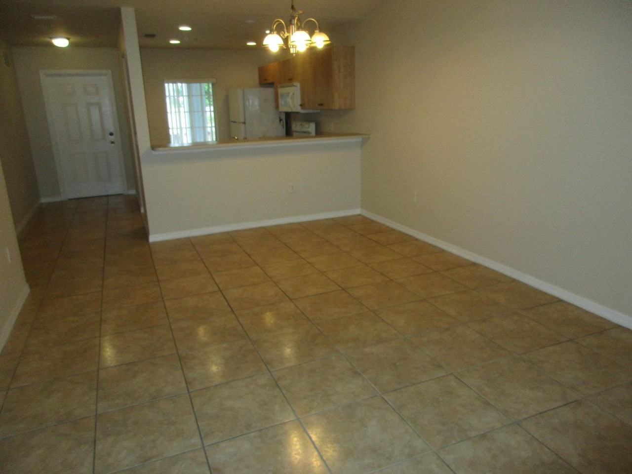 1328 Se 8th Ave #203 - Photo 7 of 8