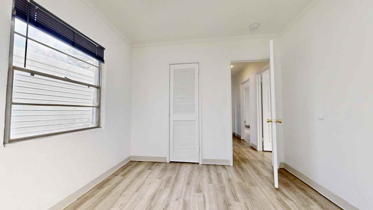 526 Ware St #1 - Photo 6 of 10