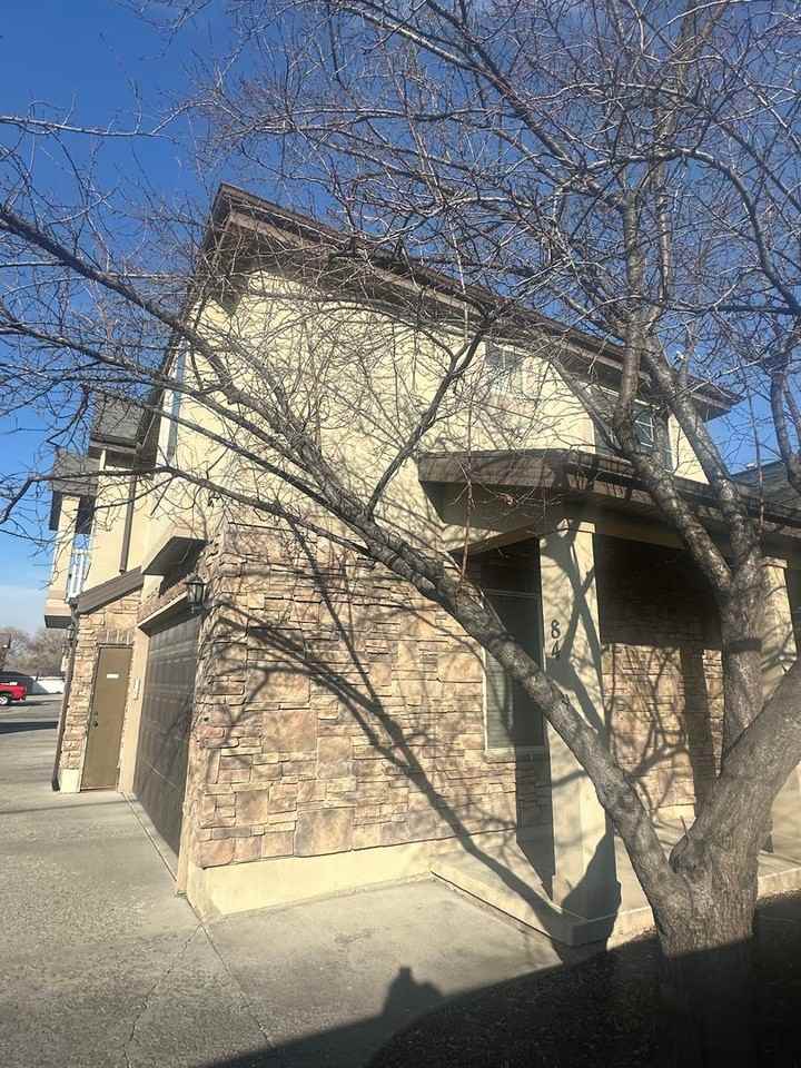 84 E Saddle Villa Dr - Photo 2 of 50