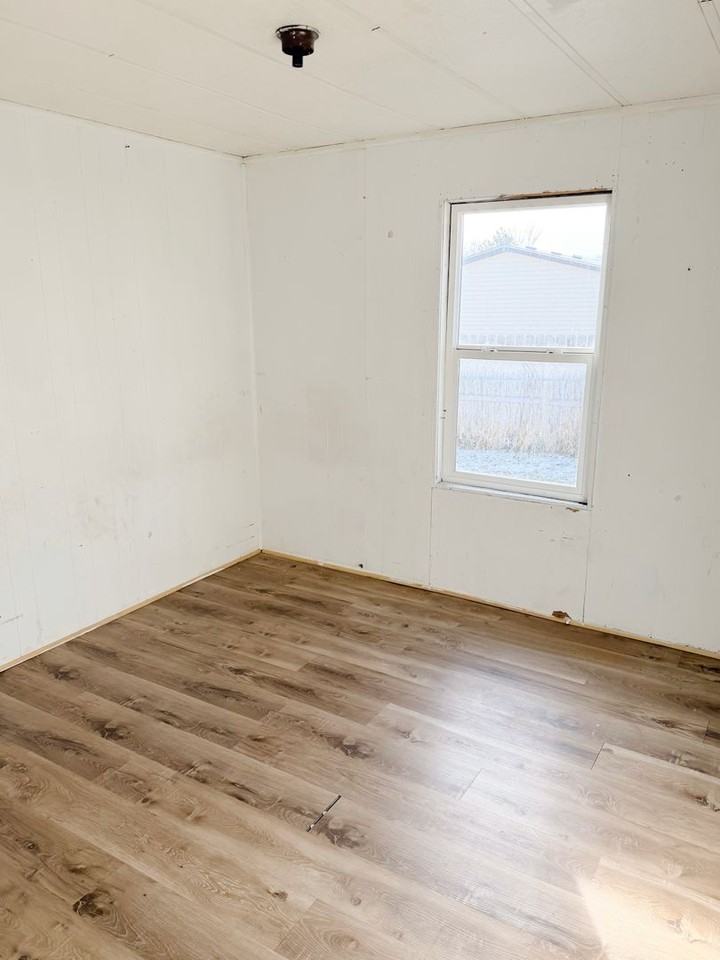 900 Eve Dr - Photo 6 of 8