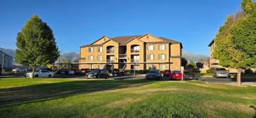 featured image of 35 S Willow Circle Loop