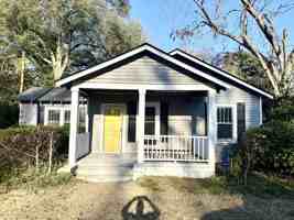 featured image of 410 Law St #1