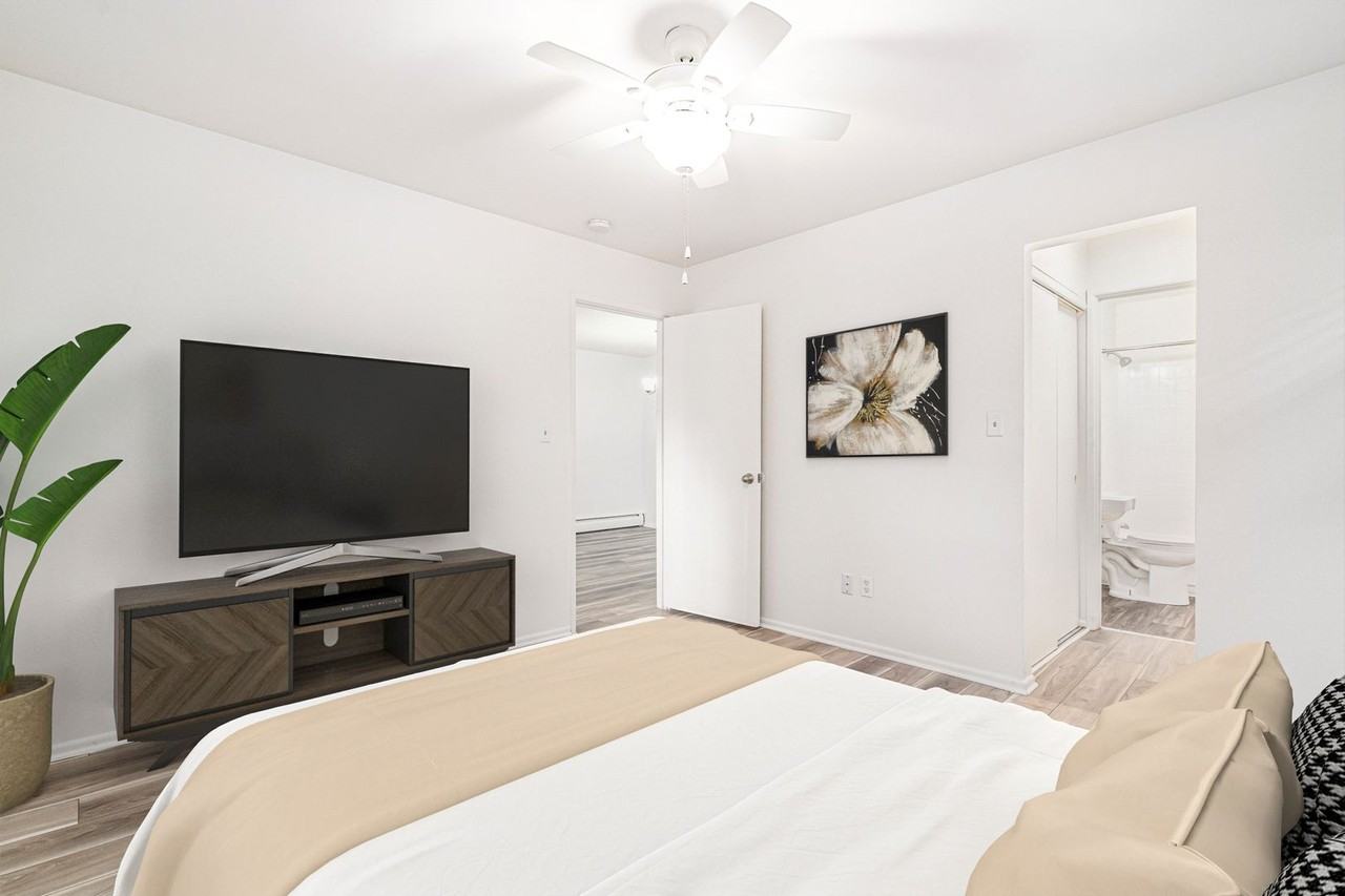 Lindsay Court Apartments - Photo 7 of 50