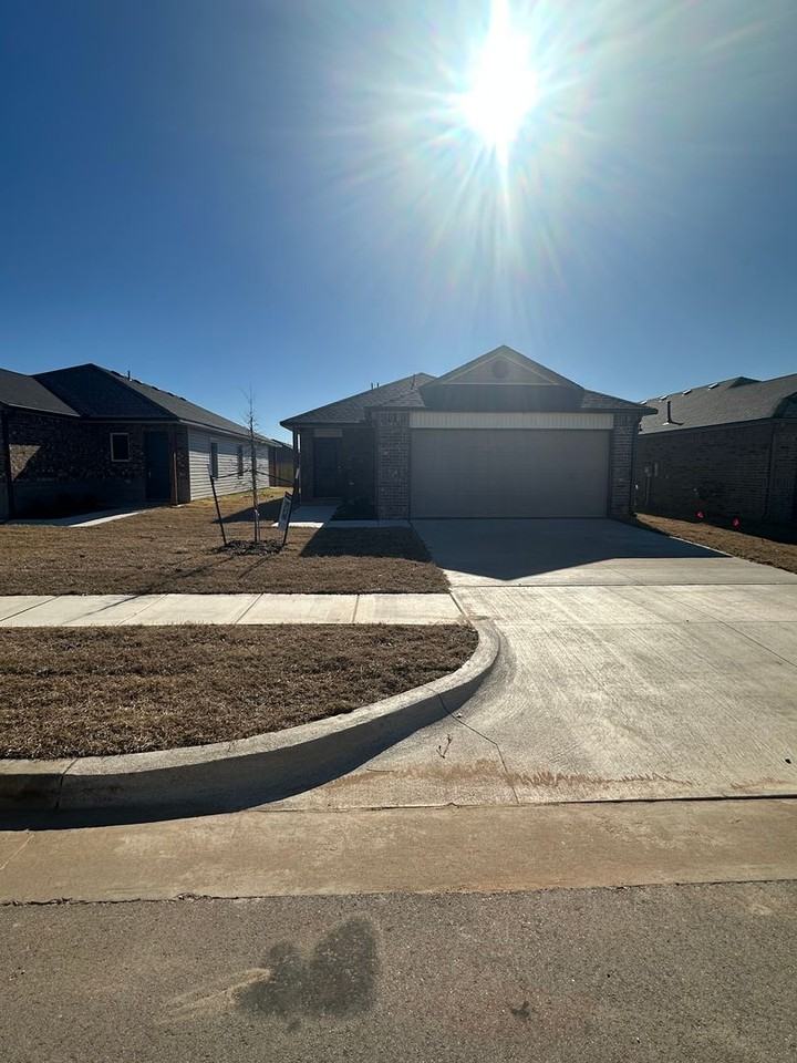 1220 S Brook Dr - Photo 4 of 20